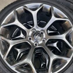 Buick Wheels Chrysler 200 Rims Pacifica Town And Country Chrysler 300 Lincoln MKZ Crown Victoria 