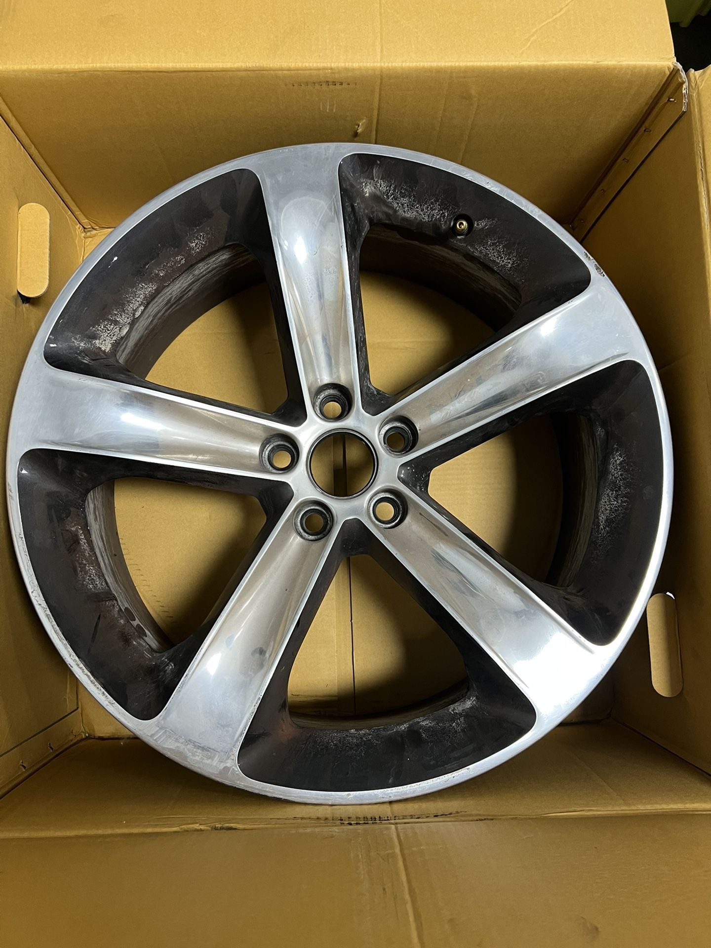 2014 Dodge Challenger Wheels
