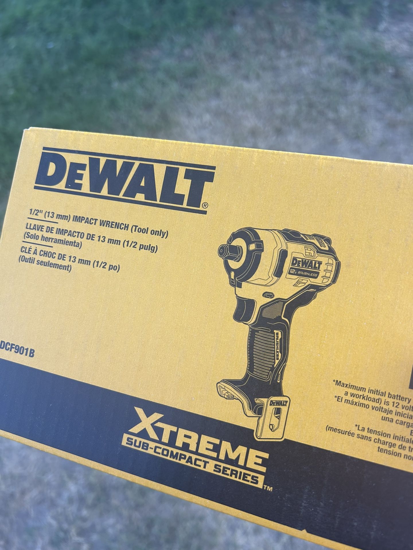 DEWALT XTREME 12 Volt 1/2-in Drive Cordless Impact Wrench