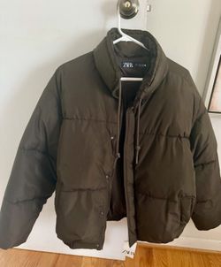 New. Zara Mens Winter Coat! Dark Brown! Size Large! 