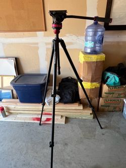 Tripod-Manfroto