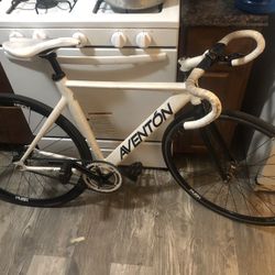 Aventon 🚲