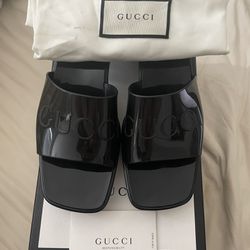 Black Gucci heels 