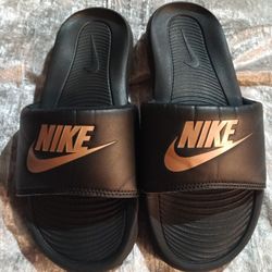 Nike Slides 