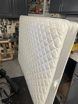 Free White Quilted Mattress