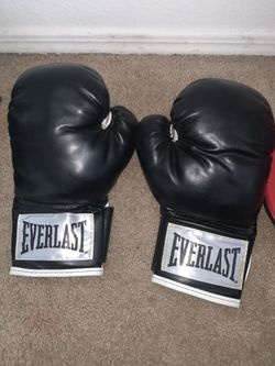 BOXING GLOVES
