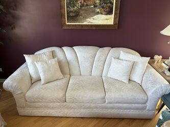 COUCH & LOVESEAT