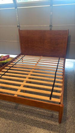 Alton Cherry full size bed