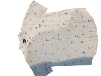 3 nice button up t-shirts men’s small