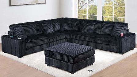 OFFERUP SPECIAL!  BLACK BIG CORDUROY 6-PC SECTIONAL W/ CUP HOLDERS & USB CHARGING PORT