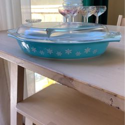 Vintage Pyrex is Glass Divided Dish