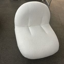 White Chair Swivel (Brand New)📦