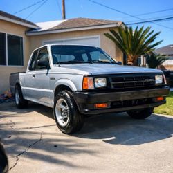 Mazda B2200 – Rebuilt Motor, Clean Daily, Ready to Go(read Description)