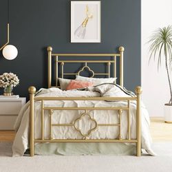 Twin Size Metal Platform Bed Frame with Vintage Victorian Style, Wrought Iron He