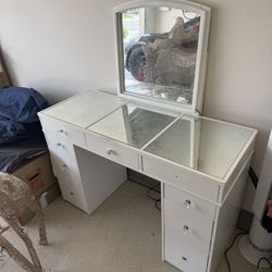 Vanity Makeup Station Desk