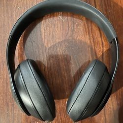 Beats by Dr. Dre - Beats Studio 3 Wireless Noise Cancelling Headphones

