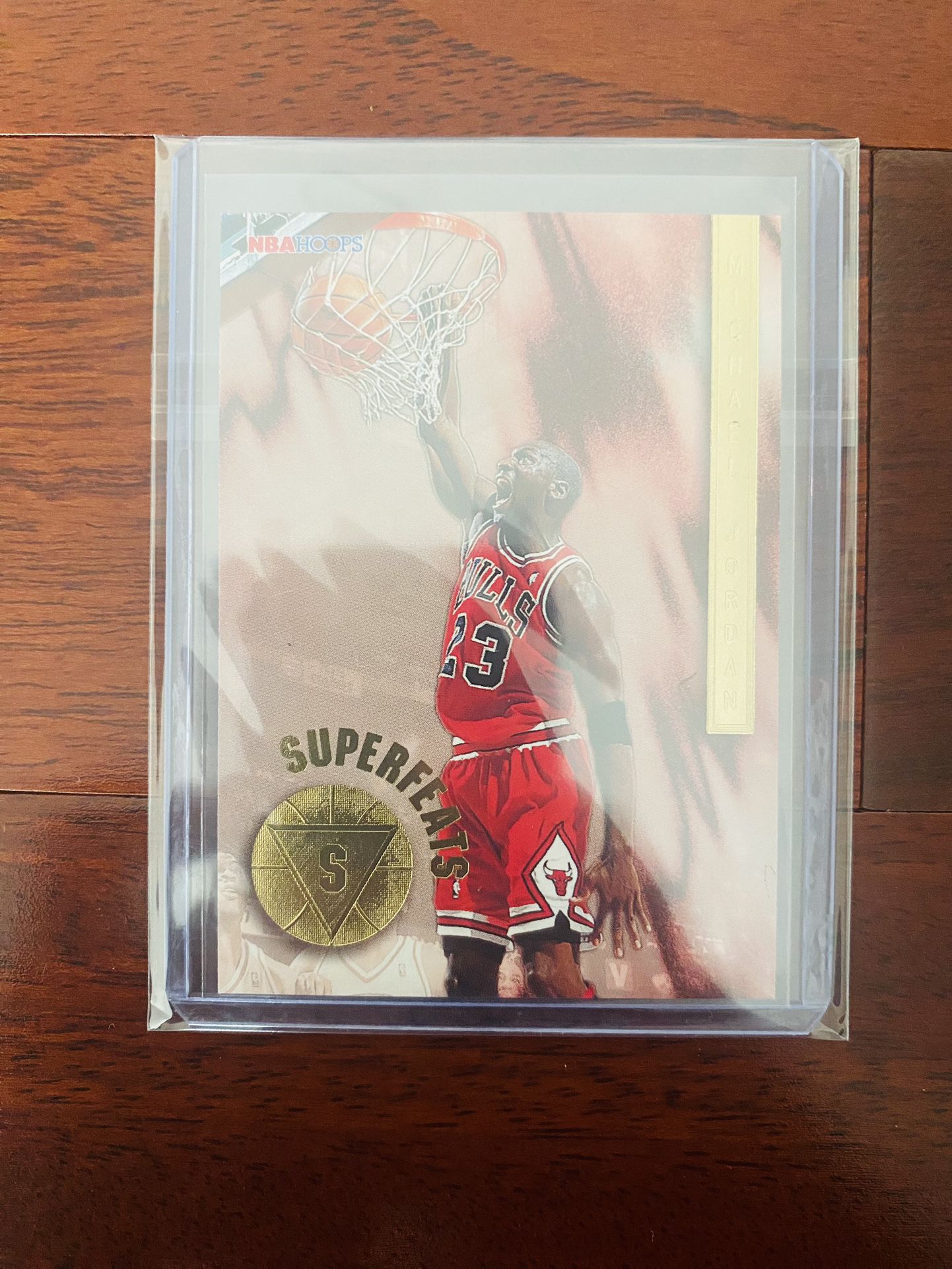Michael Jordan Hoops Superfeats Insert Basketball Card!