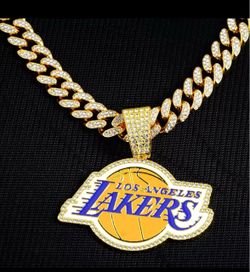 LA Lakers 24 inch chain and pendant