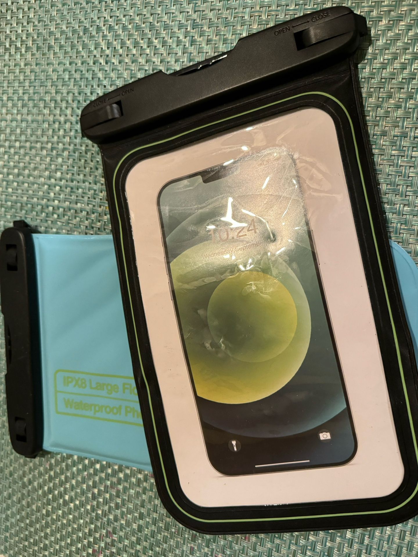 Floating iPhone Pro Max Cover For Underwater - waterproof phone pouch