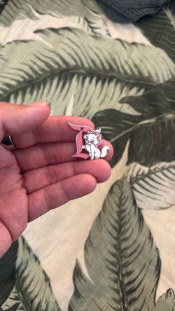 Disneyland Marie Cat D Pin