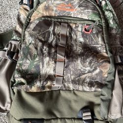 Allen Company Terrain Reservoir Daypack, 1,800 Cu. In. Capacity, Realtree Edge