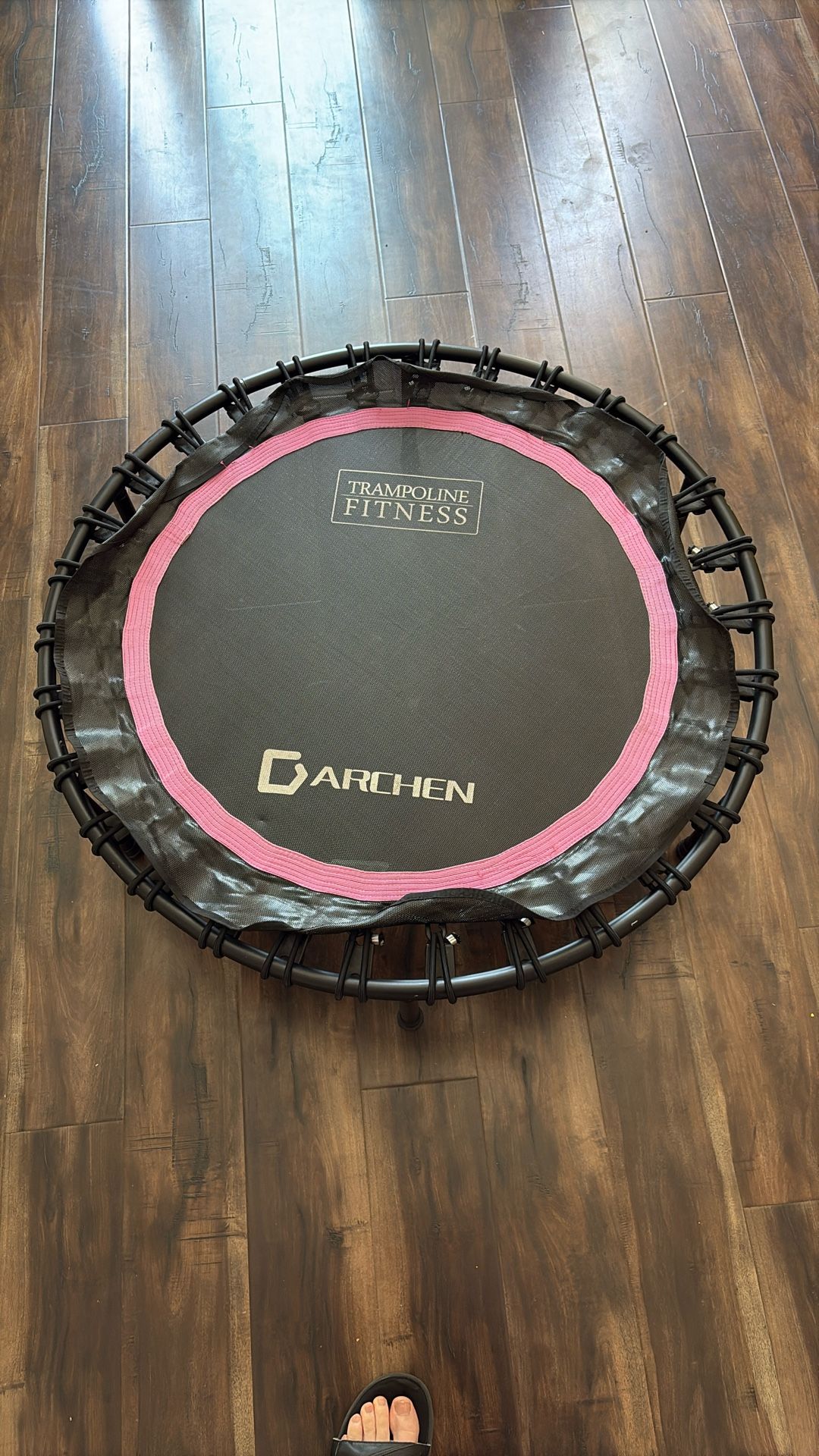 Fitness trampoline