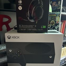 New Xbox Series S With New Controller Bundle With Razer Headset!