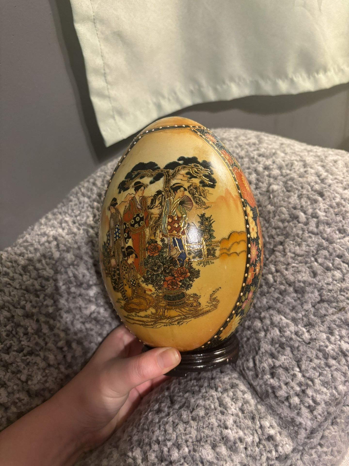 Royal Satsuma Hand Painted Egg Japanese Geisha Oriental Asian