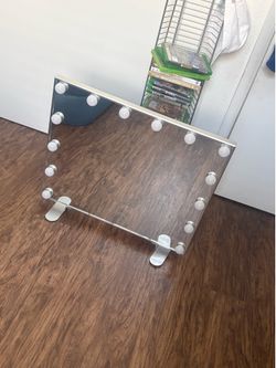 Vanity mirror