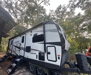 2022 ForestRiver Rockwood Ultralite 2608BS w/Coveted Front Kitchen w/Large Window!