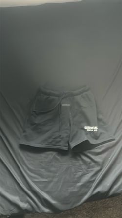 Essentials shorts (mens)