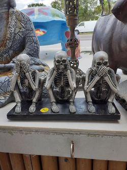 See No Evil Hear no evil speak no evil skeleton statue
