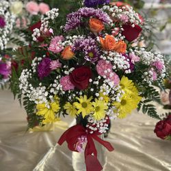 Feliz Dia De Las Madres/ Mother’s Day Flowers 