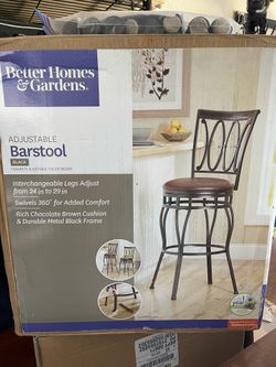 Set of barstools