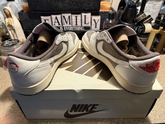 Travis Scott Air Jordan 1 Reverse Mocha size 11