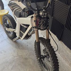 TRADING FOR SUPER 73 OR SIMILAR fully built Tuttio nothing stock besides frame and front forks