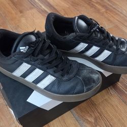 ADIDAS - Big Kids VL Court 3.0 Casual Sneakers - Size Y 3.5