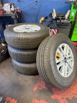 Toyota tundra wheels