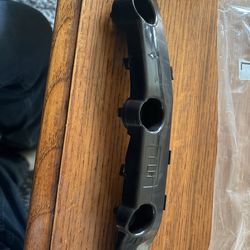 Nissan Rogue bumper brkt.