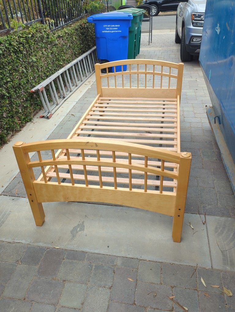 Bunk bed