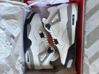 Men’s Size 9.5 Jordan Retro 4 White Cement 2025