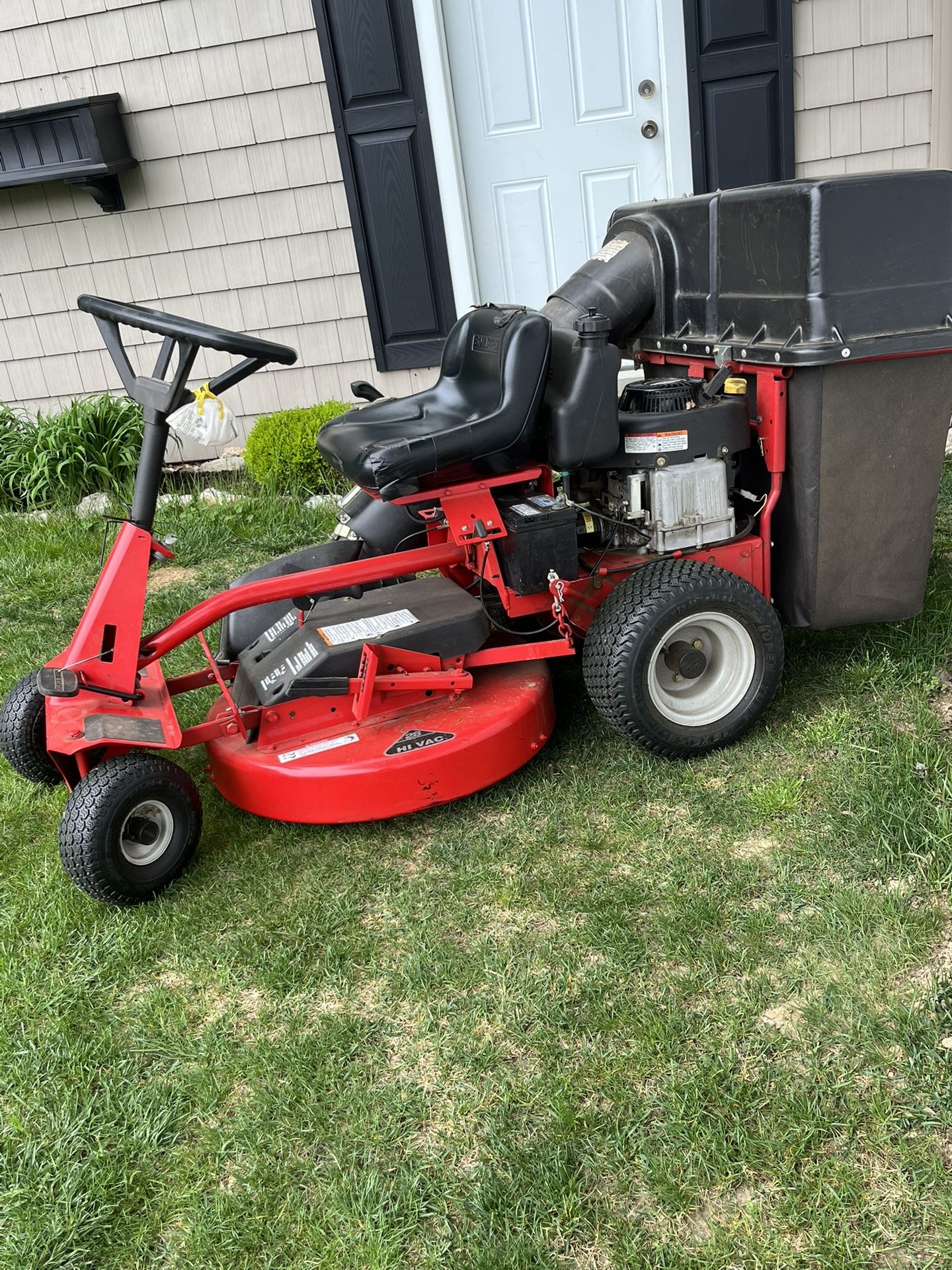 28” Snapper Lawnmower with Double Bags