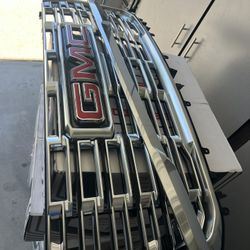 2025 Yukon OEM CHROME GRILL 