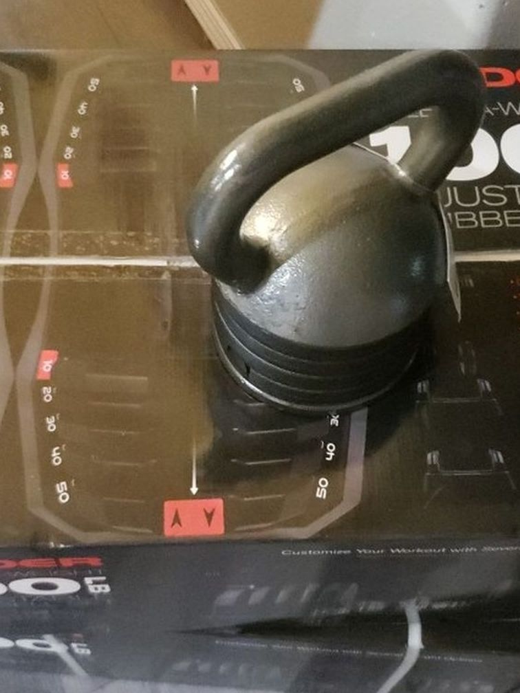 Adjustable Dumbbells And Kettlebell