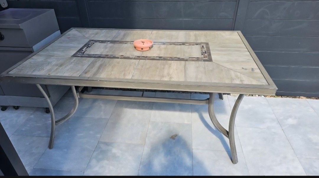 Outdoor Aluminum And Tile Table
