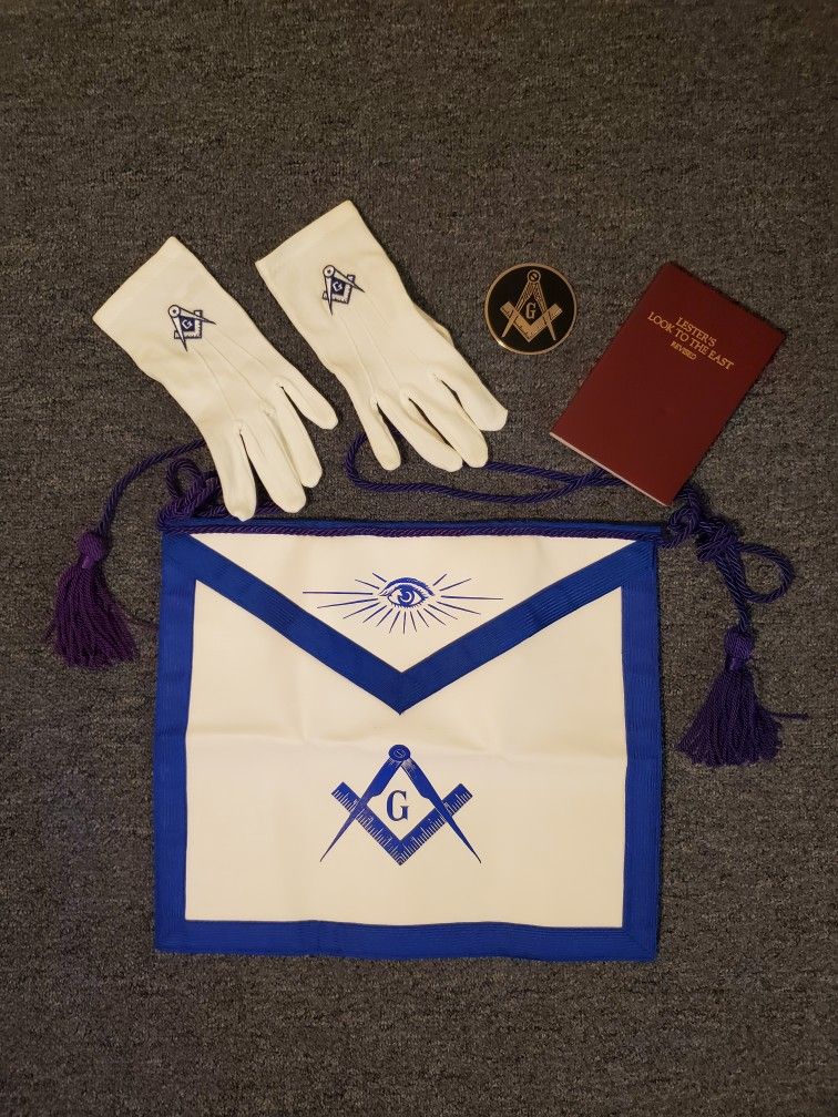 Freemasons Masonic Master Blue/White Classic Rope/Tassel 14x16