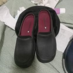 Merrell  Slip Ons  Sz8