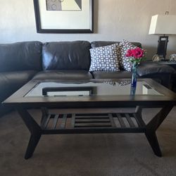 Coffee table with two end tables