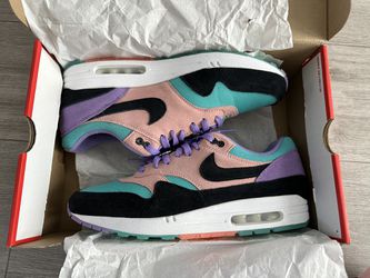 Diligencia unir buffet Nike Air Max 1 Have A Nike Day BQ8929-500 Space Purple Black Bleached Coral  Size 12 Shoes Used w/ Box for Sale in Pembroke Pines, FL - OfferUp