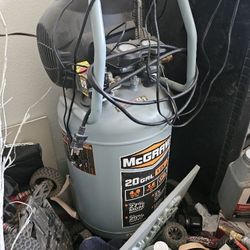 20 Gallon Air Compressor 